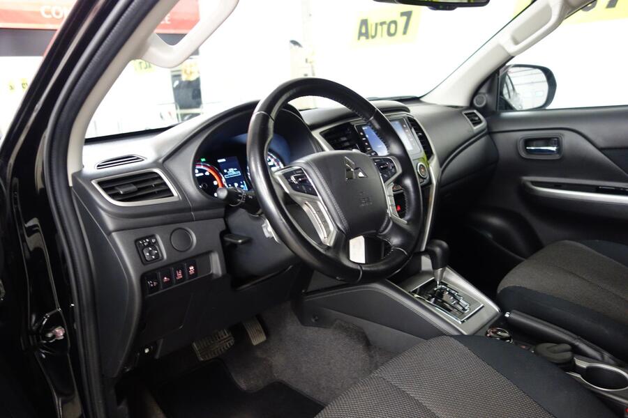 Mitsubishi L200 vaihtoauto