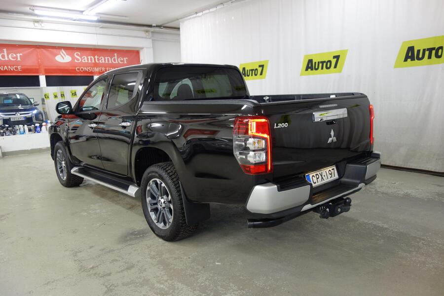 Mitsubishi L200 vaihtoauto