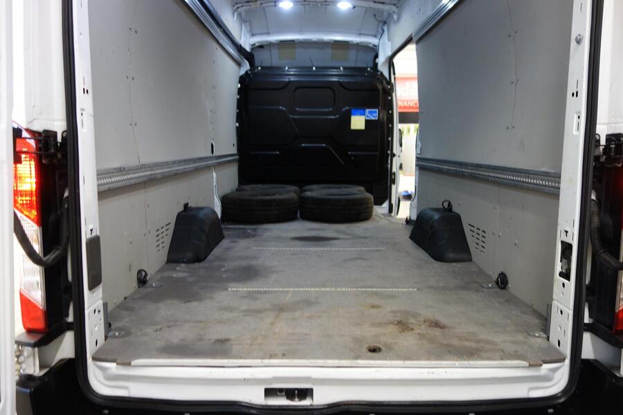 Ford Transit vaihtoauto