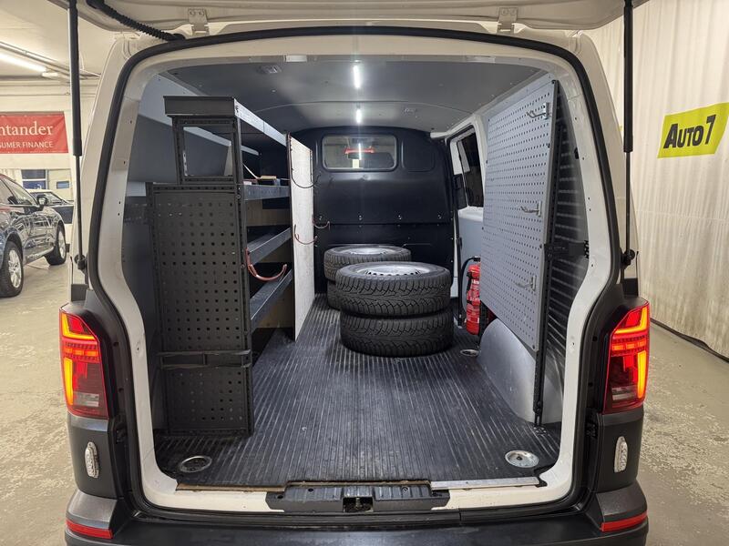 Volkswagen Transporter vaihtoauto