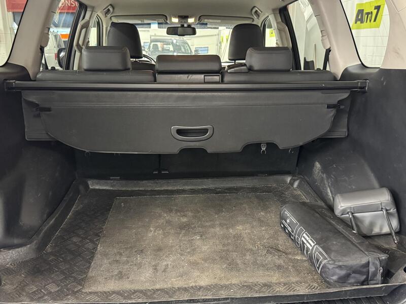 Toyota Land Cruiser vaihtoauto