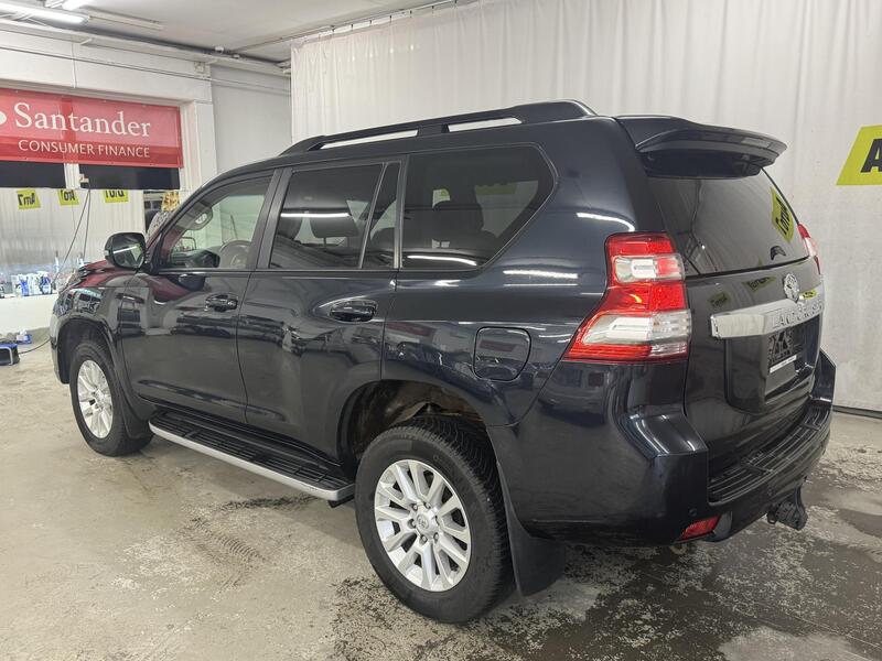 Toyota Land Cruiser vaihtoauto