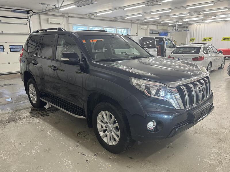 Toyota Land Cruiser vaihtoauto