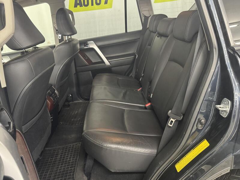 Toyota Land Cruiser vaihtoauto