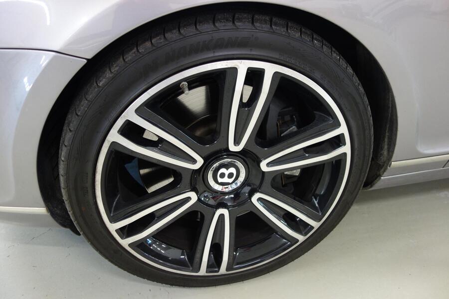 Bentley Continental vaihtoauto