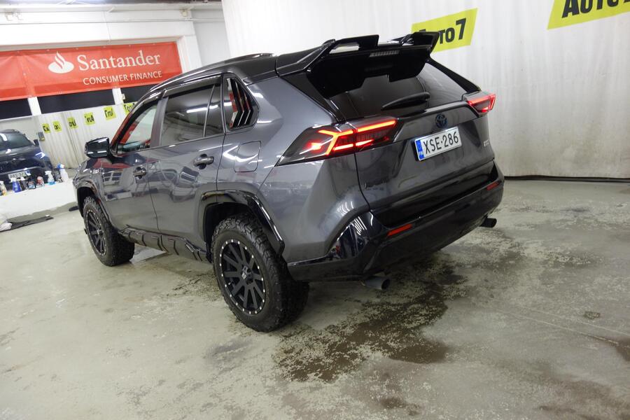 Toyota RAV4 vaihtoauto