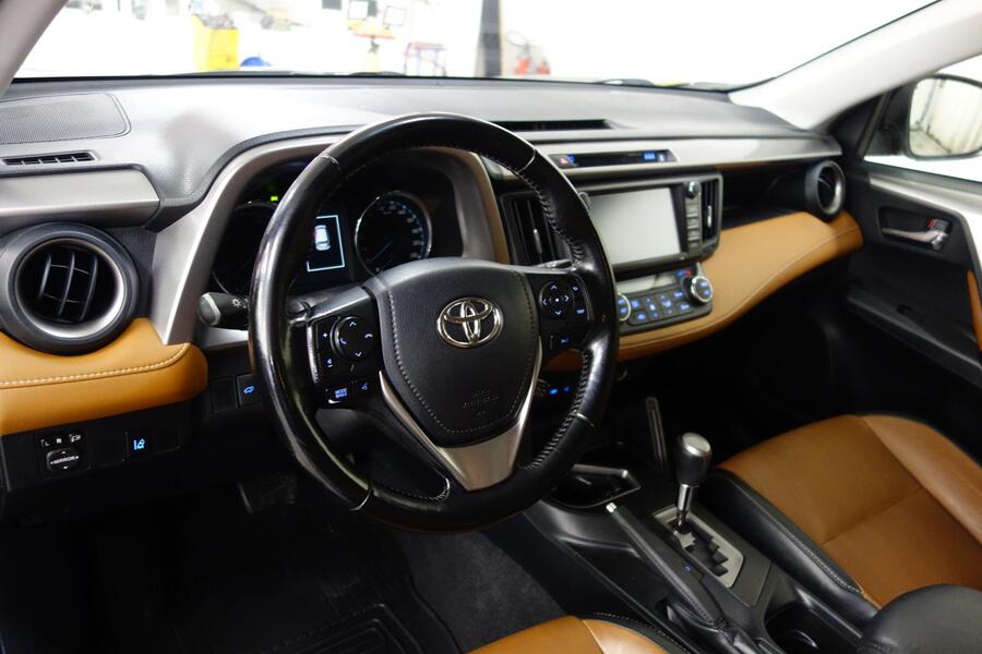 Toyota RAV4 vaihtoauto