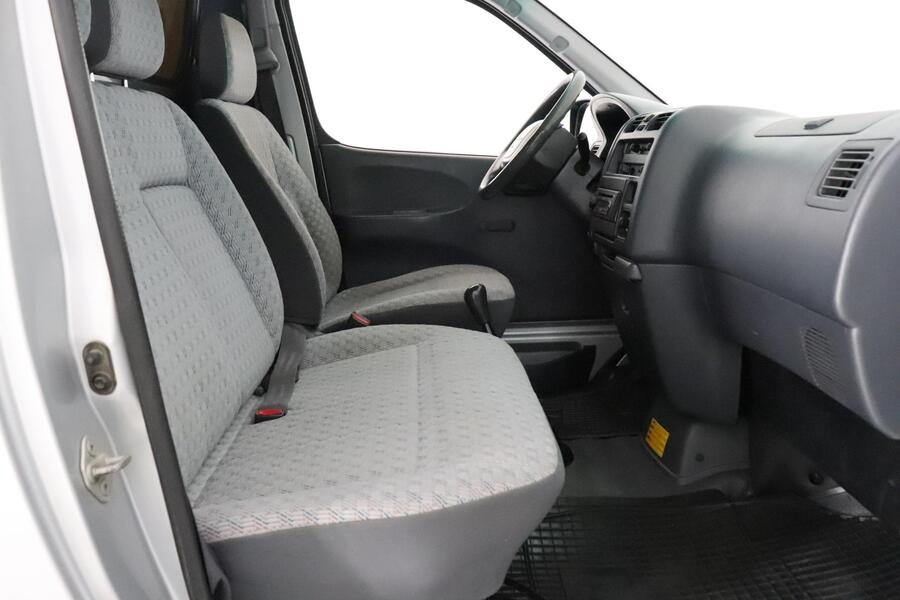 Toyota Hiace vaihtoauto