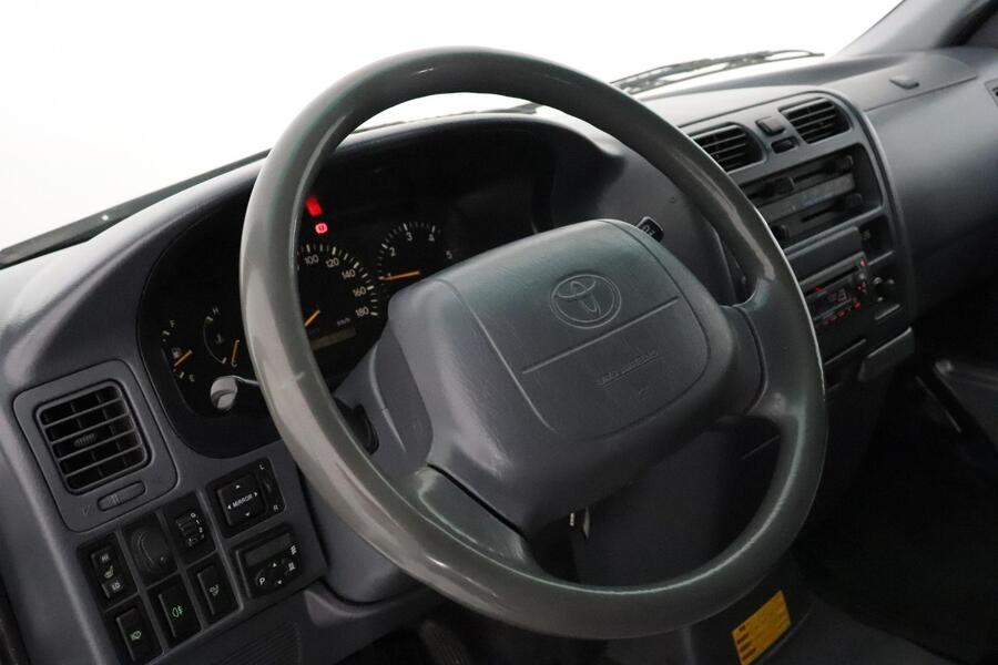 Toyota Hiace vaihtoauto