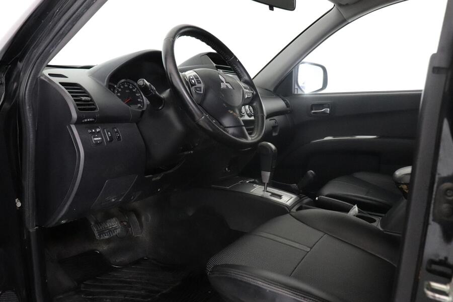 Mitsubishi L200 vaihtoauto