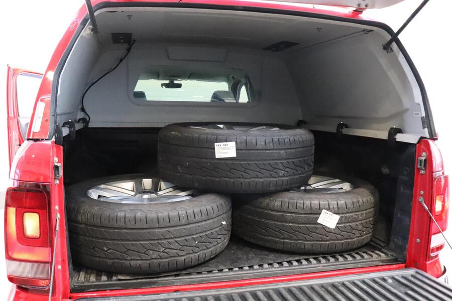 Volkswagen Amarok vaihtoauto