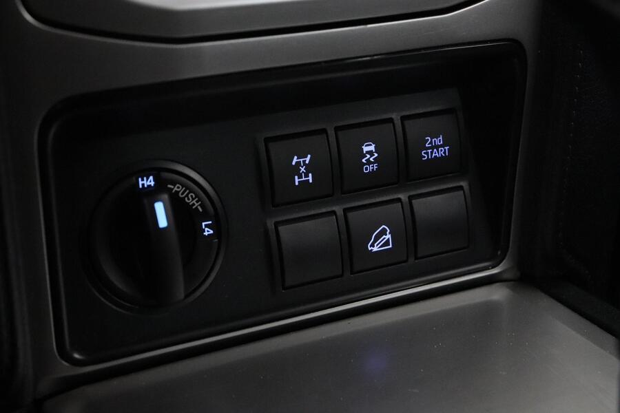 Toyota Land Cruiser vaihtoauto