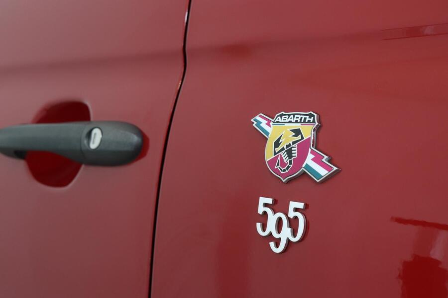 Fiat-Abarth 500 vaihtoauto