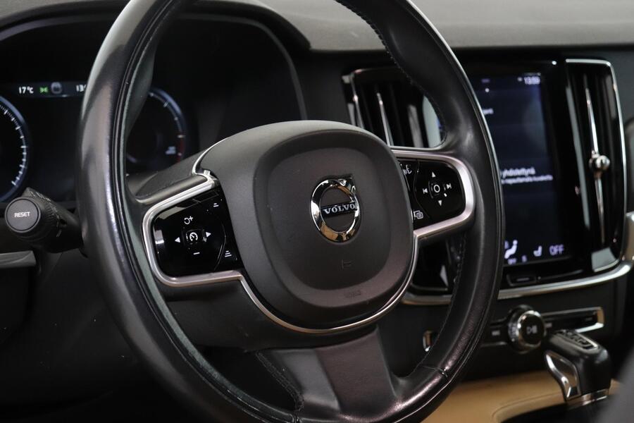 Volvo V90 Cross Country vaihtoauto