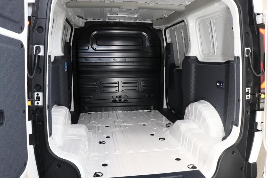 Kia PV5 Cargo vaihtoauto