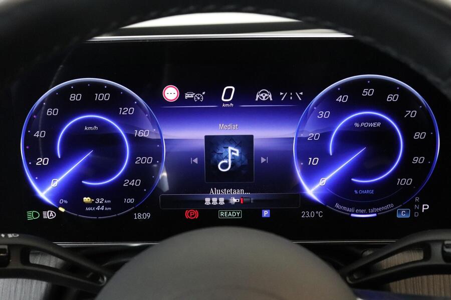 Mercedes-Benz EQE vaihtoauto