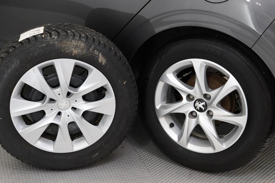 Peugeot 208 vaihtoauto