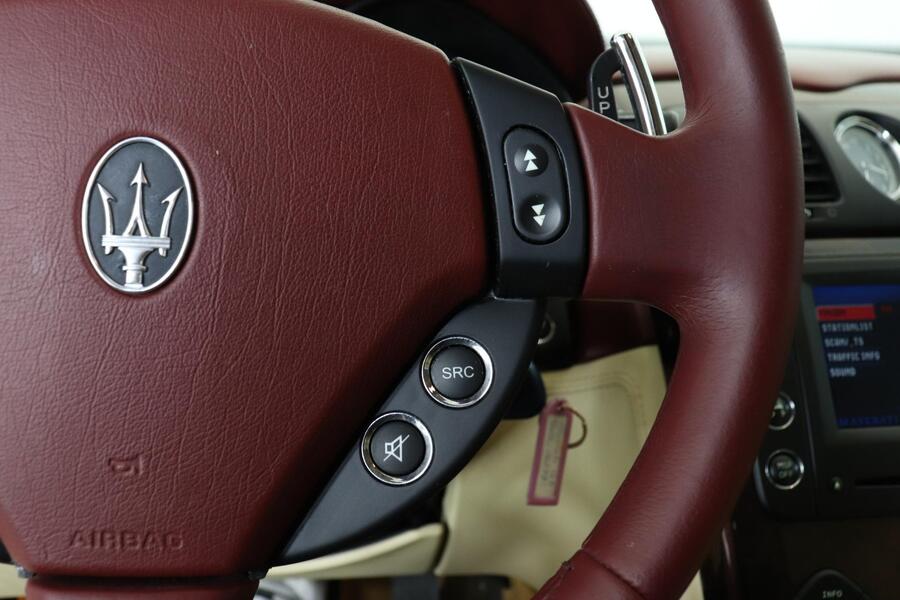 Maserati Quattroporte vaihtoauto