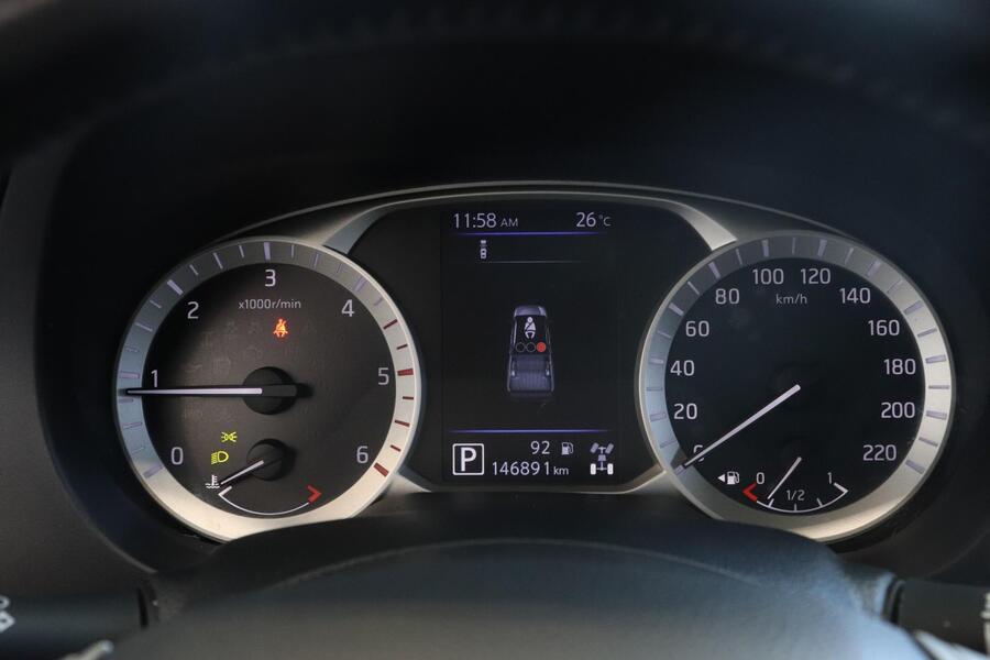 Nissan Navara vaihtoauto