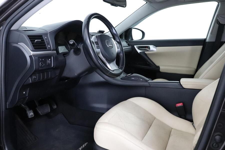 Lexus CT vaihtoauto