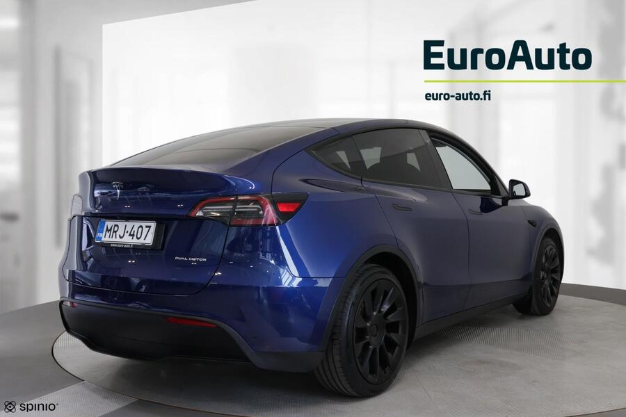 Tesla Model Y vaihtoauto