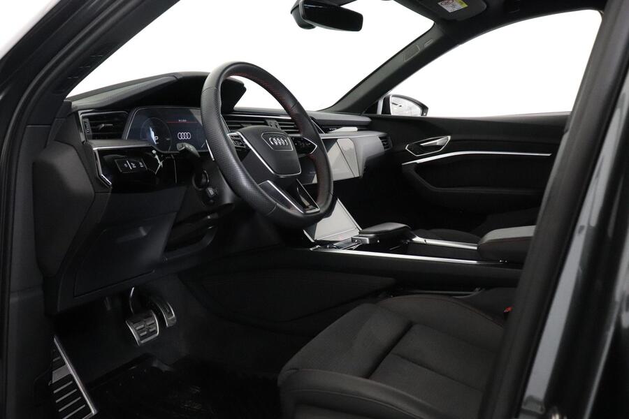 Audi Q8 e-tron vaihtoauto