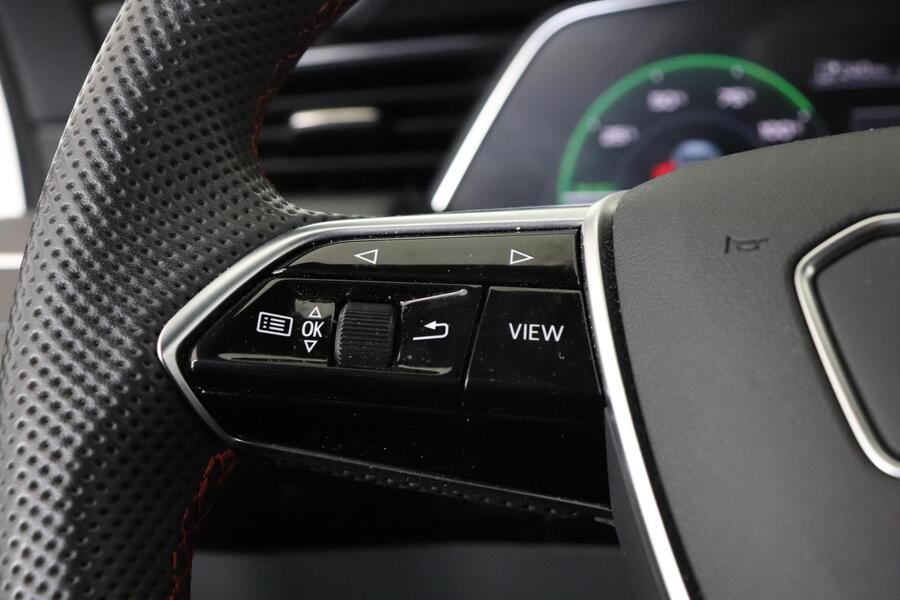 Audi Q8 e-tron vaihtoauto