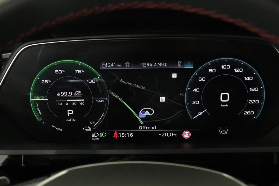 Audi Q8 e-tron vaihtoauto