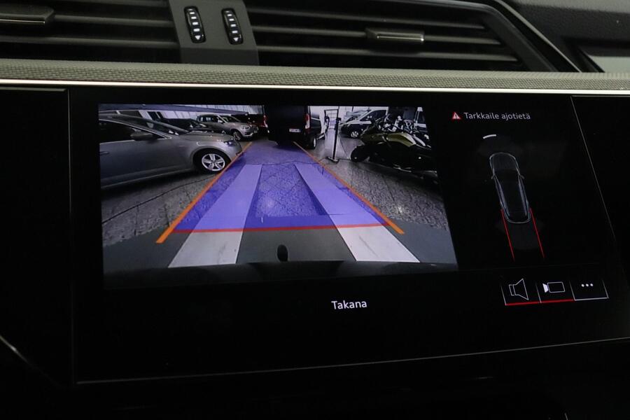 Audi Q8 e-tron vaihtoauto