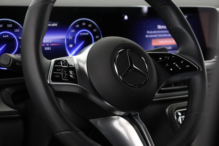 Mercedes-Benz EQV vaihtoauto