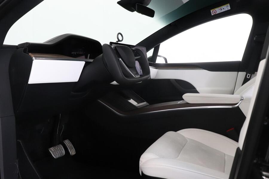 Tesla Model X vaihtoauto