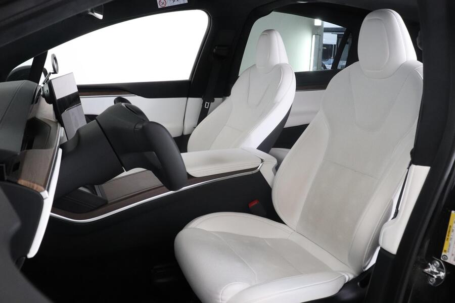 Tesla Model X vaihtoauto