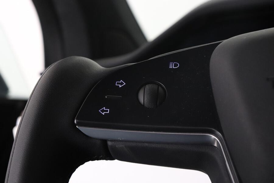 Tesla Model X vaihtoauto