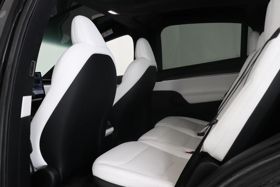 Tesla Model X vaihtoauto