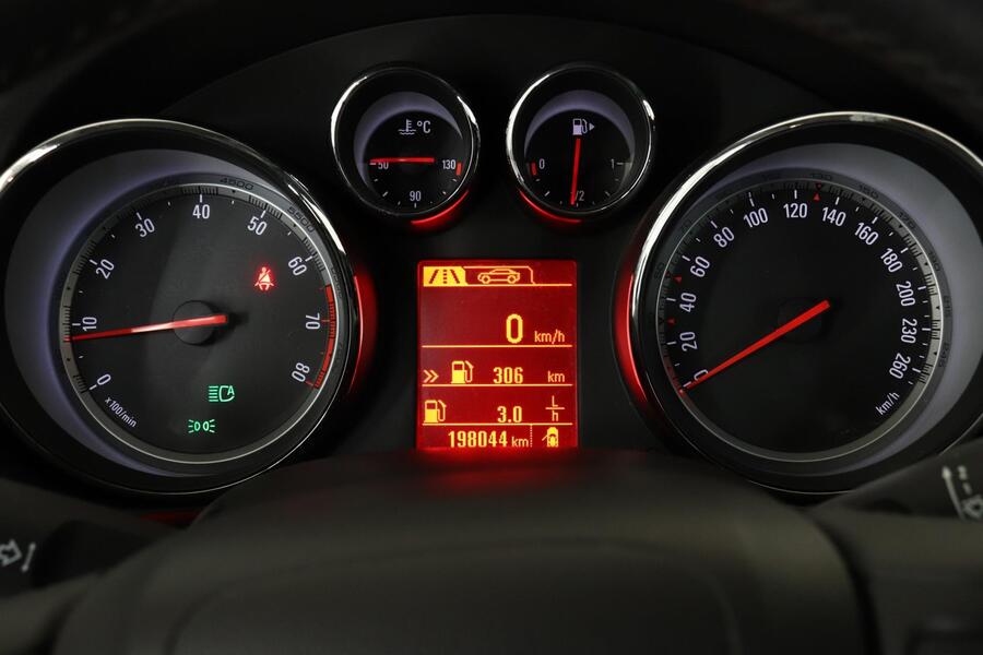 Opel Insignia vaihtoauto