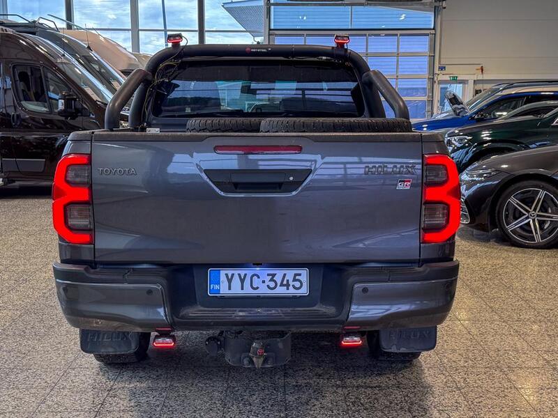 Toyota Hilux vaihtoauto