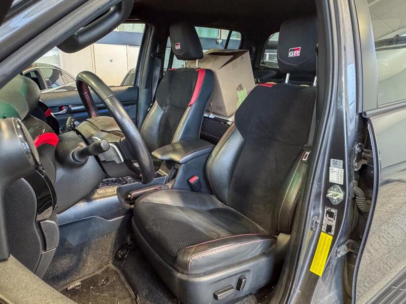 Toyota Hilux vaihtoauto