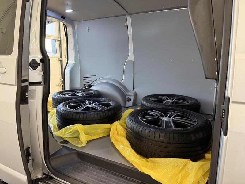 Volkswagen Transporter vaihtoauto