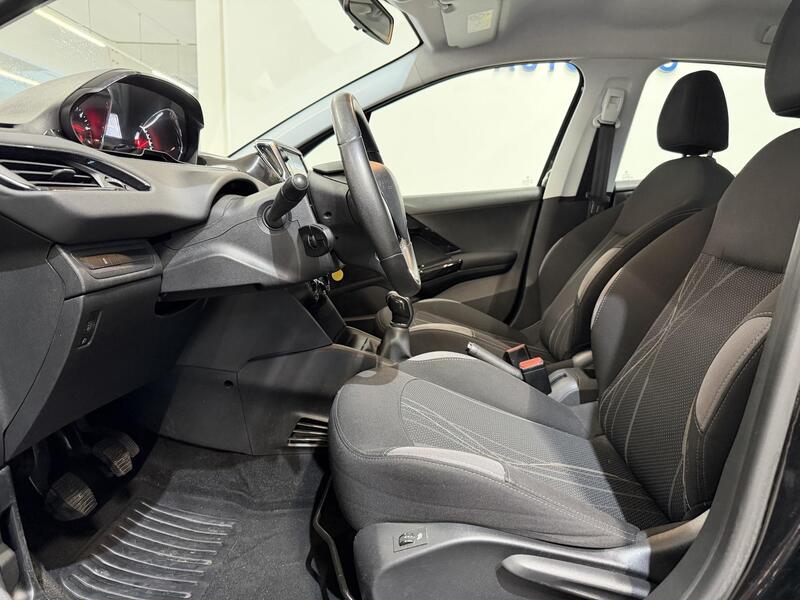 Peugeot 208 vaihtoauto