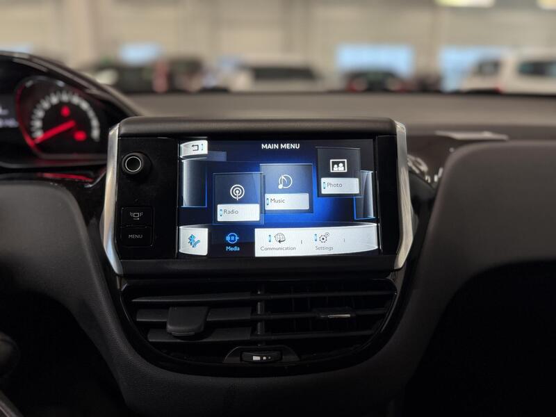 Peugeot 208 vaihtoauto