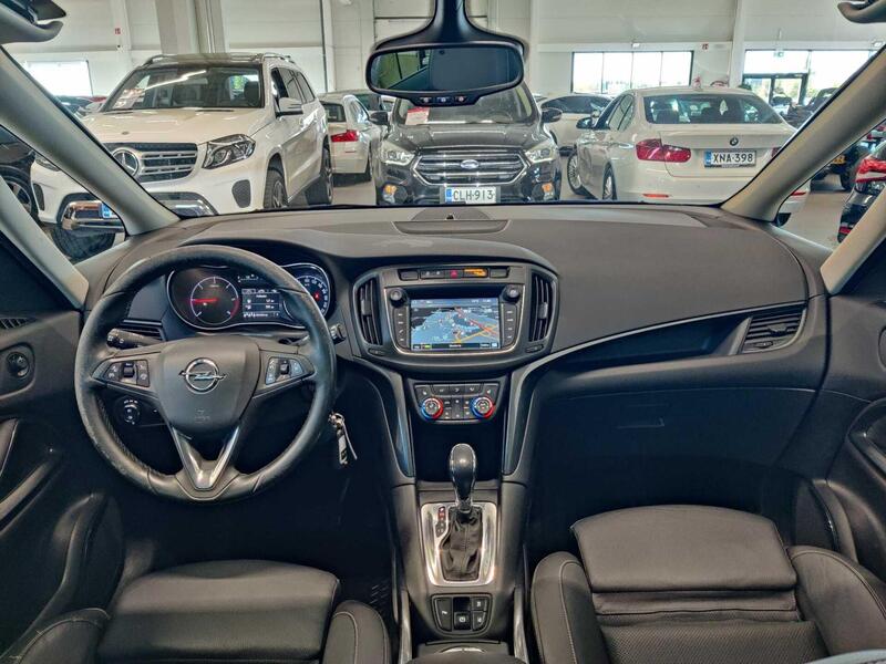 Opel Zafira Tourer vaihtoauto