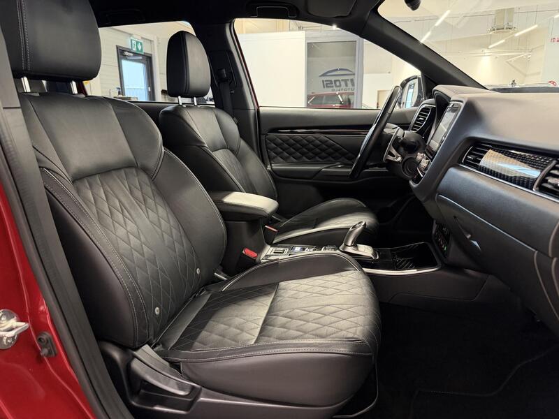Mitsubishi Outlander PHEV vaihtoauto