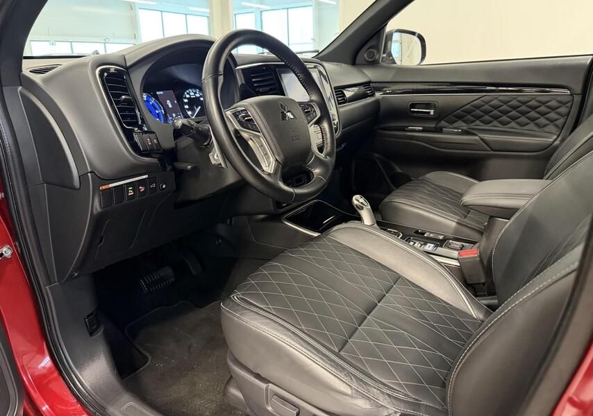 Mitsubishi Outlander PHEV vaihtoauto
