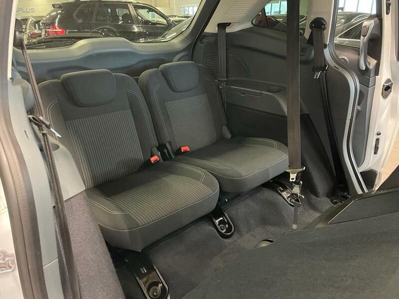 Ford C-MAX vaihtoauto