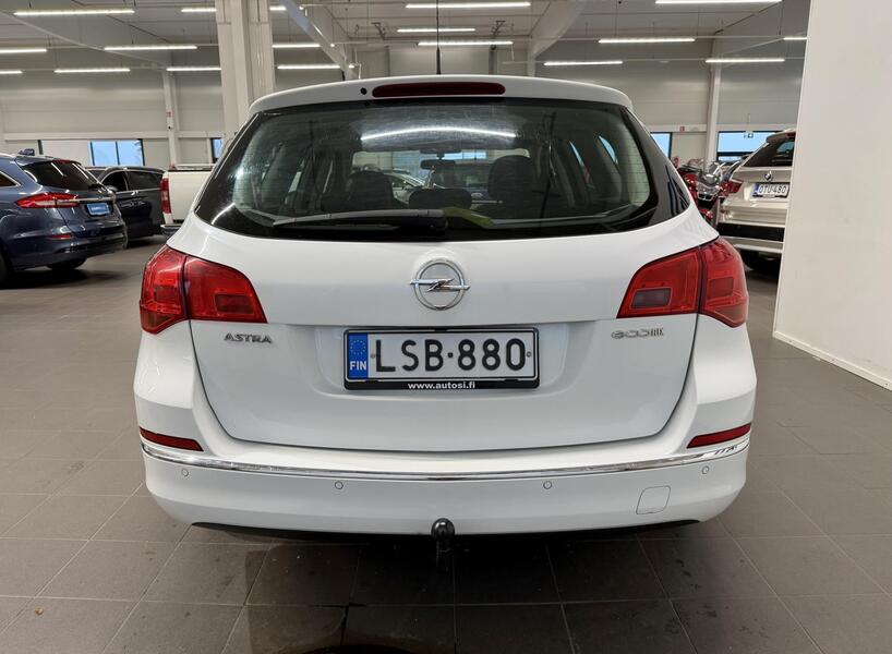 Opel Astra vaihtoauto