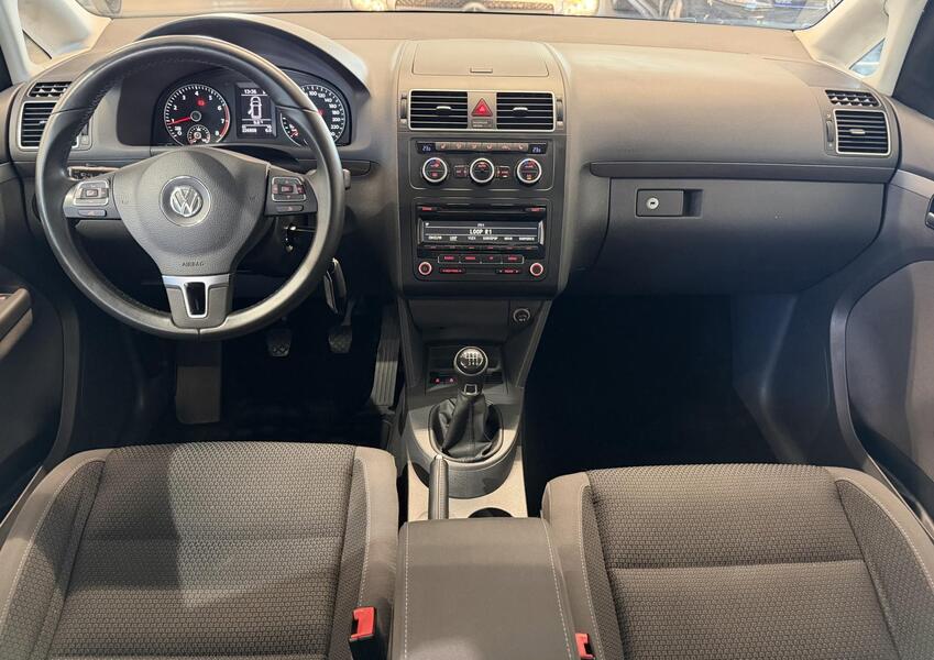 Volkswagen Touran vaihtoauto