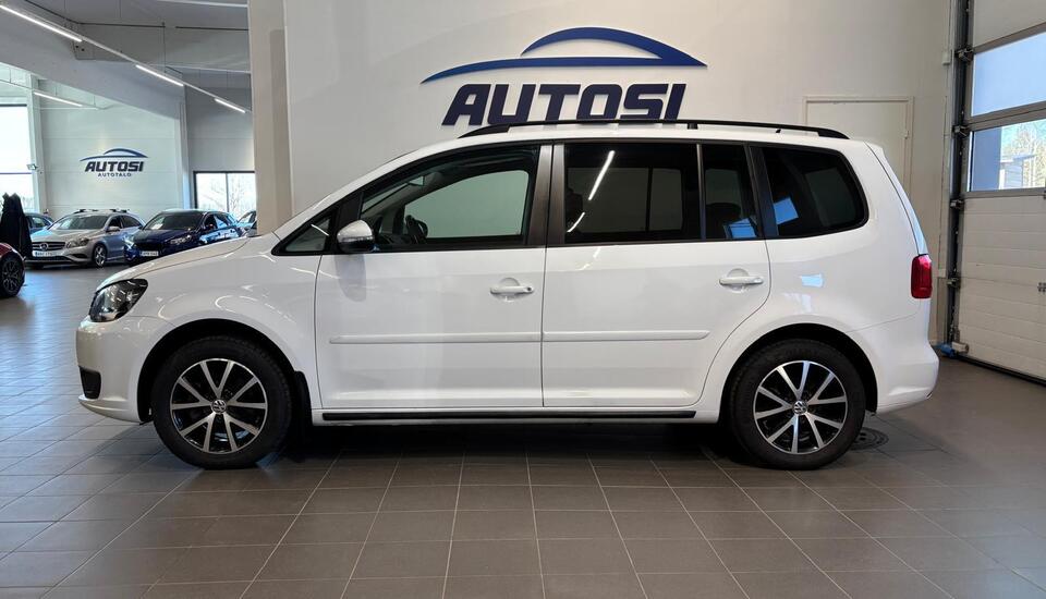 Volkswagen Touran vaihtoauto