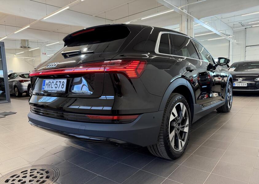 Audi e-tron vaihtoauto