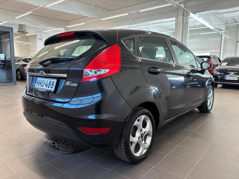 Ford Fiesta vaihtoauto