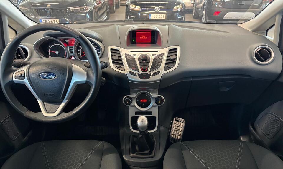 Ford Fiesta vaihtoauto